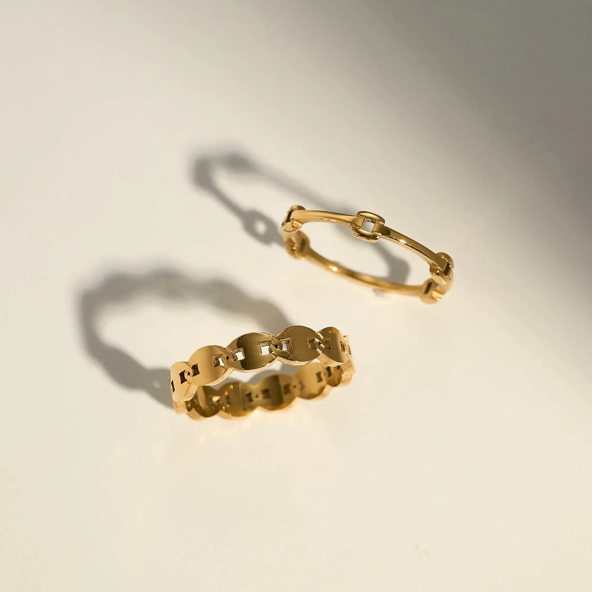Dainty Mariner Band Ring