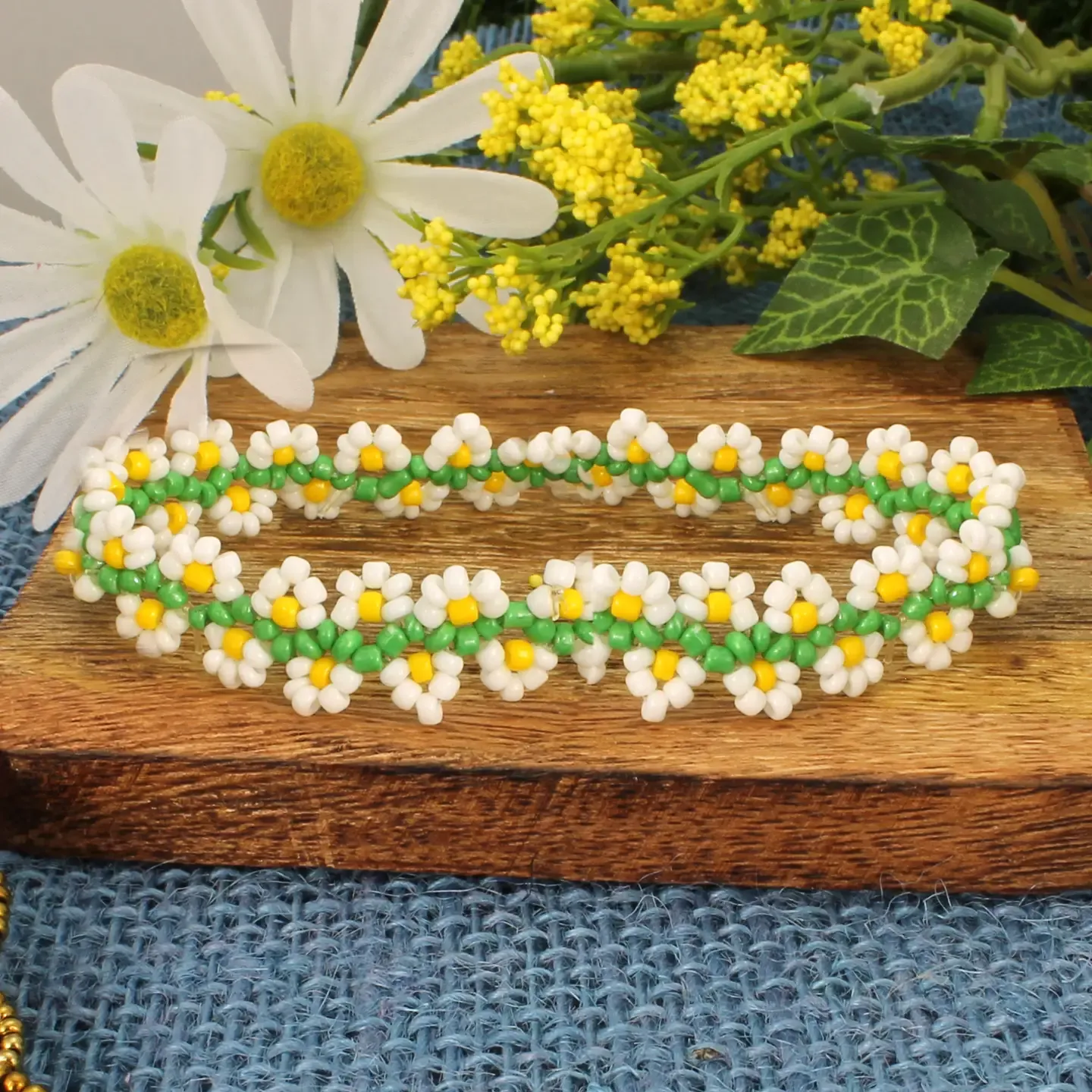 Daisy Chain Stretch Bracelet