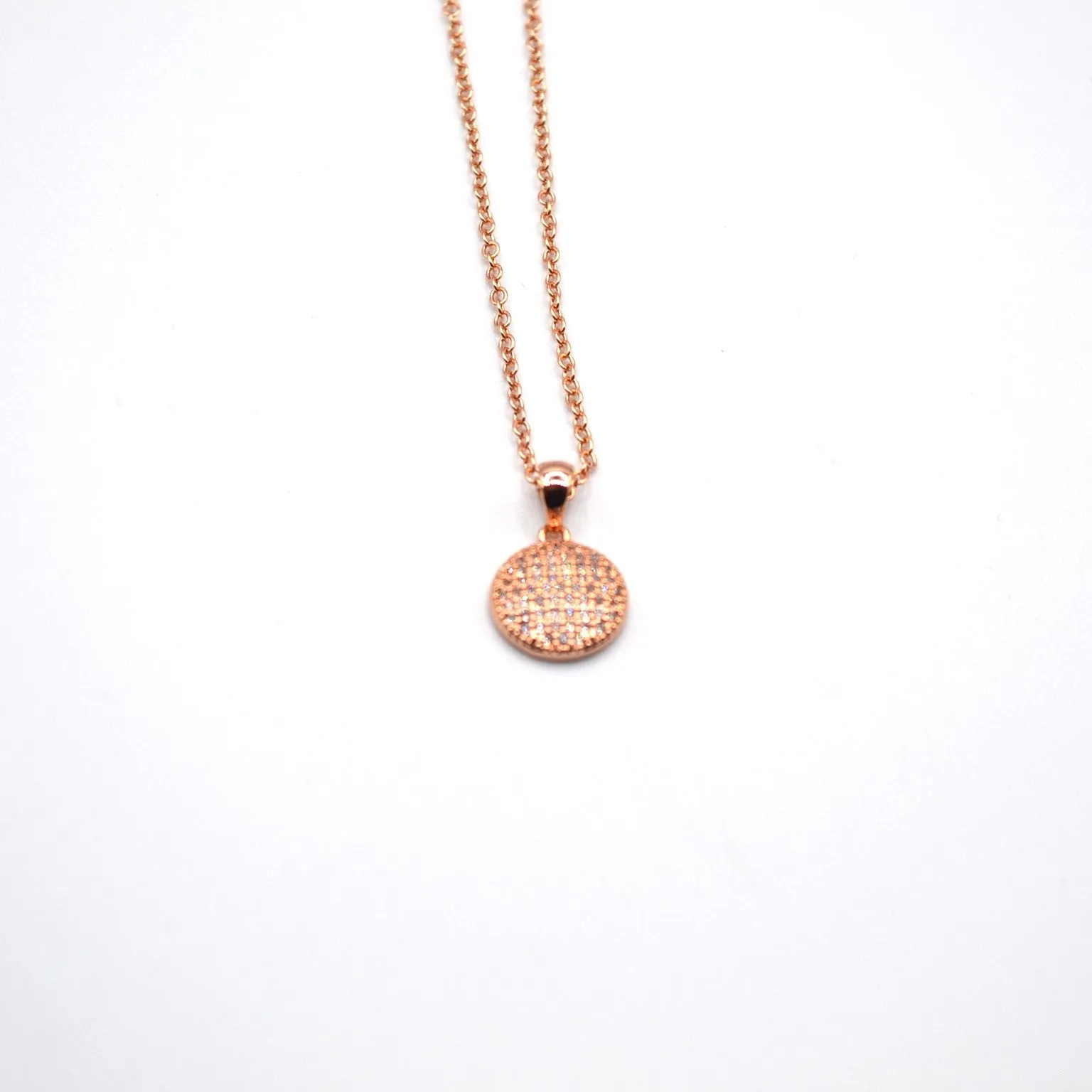 Glimmer necklace
