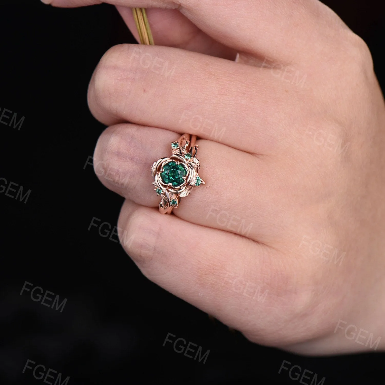 Green Emerald Floral Wedding Ring Set 5mm Round Cut Nature Inspired Branch Rose Flower Emerald Engagement Ring Set May Birthstone Bridal Set