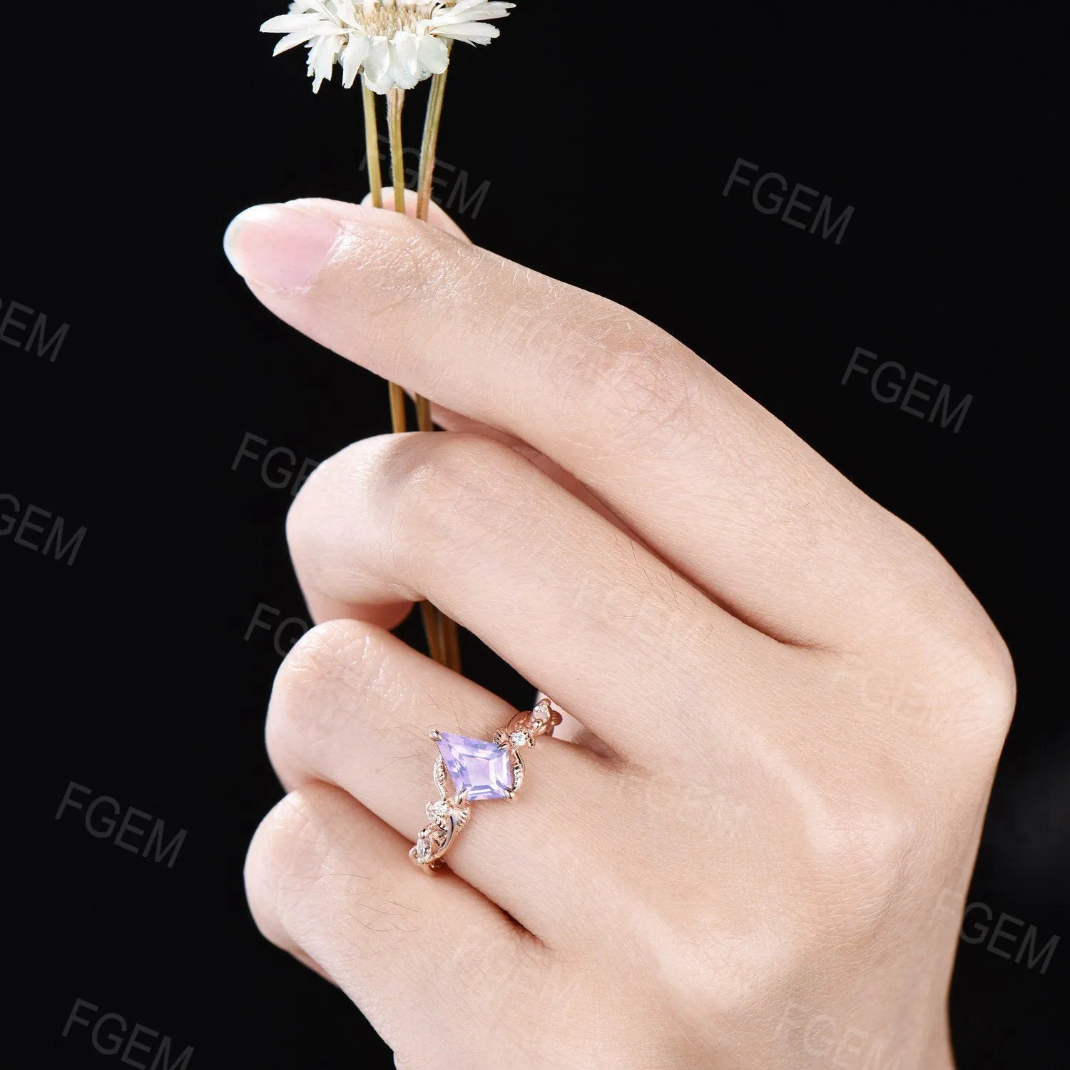 Leaf Lavender Amethyst Engagement Ring Nature Inspired Twig Vine Amethyst Promise Ring Kite Cut Purple Crystal Wedding Ring Anniversary Gift