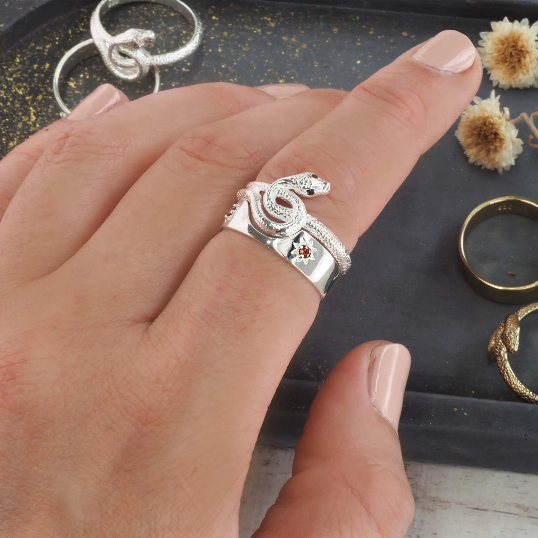 LIMITED EDITION ‘i h x LUNA’ Garnet Serpent Ring Set