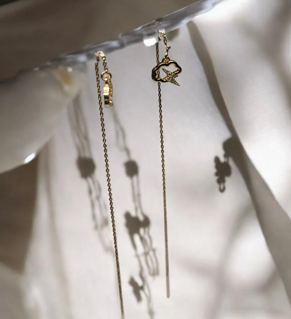 Minimalist - Gold thunder and cloud dangle threader earrings | chain dangle earrings | minimalist elegant statement earrings | cute kawaii earrings