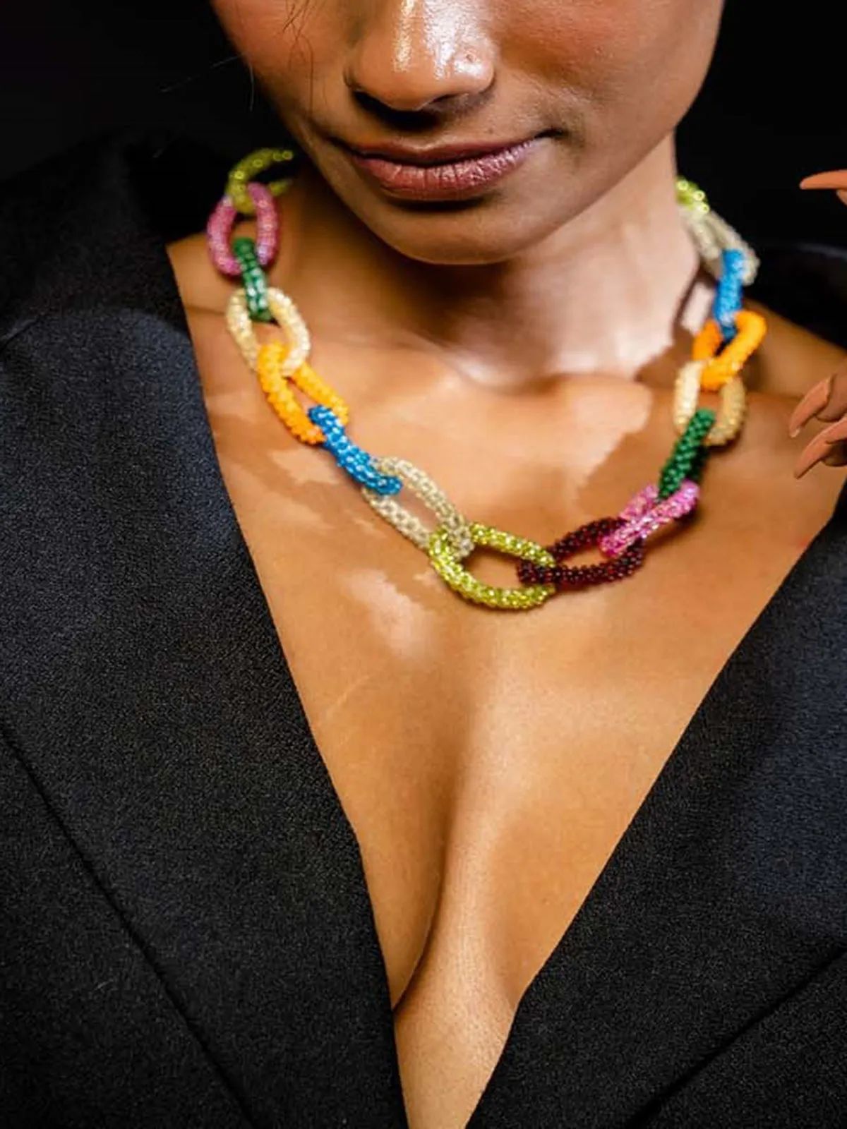 The Multicolored Chain-Links Necklace