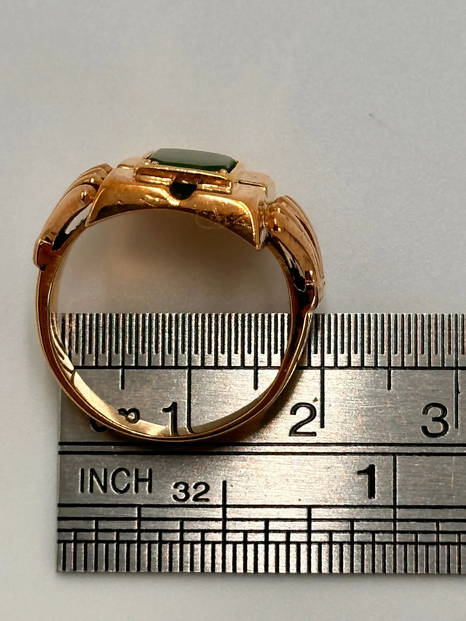 Unique 14ct Yellow Gold Ring with Hexagonal Glass Plate